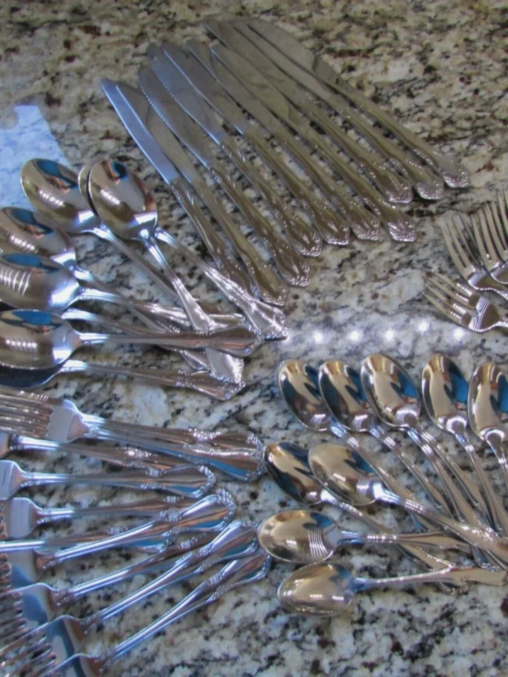 BELLAMO 18/10 STAINLESS FLATWARE SILVERWARE SET SPOONS FORKS 49 PIECES!